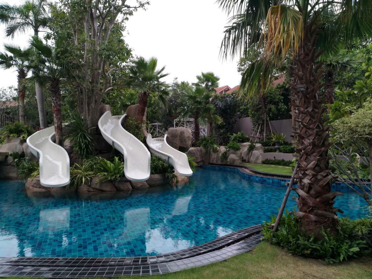 The Riviera Wongamat Hong Apartment Pattaya Buitenkant foto