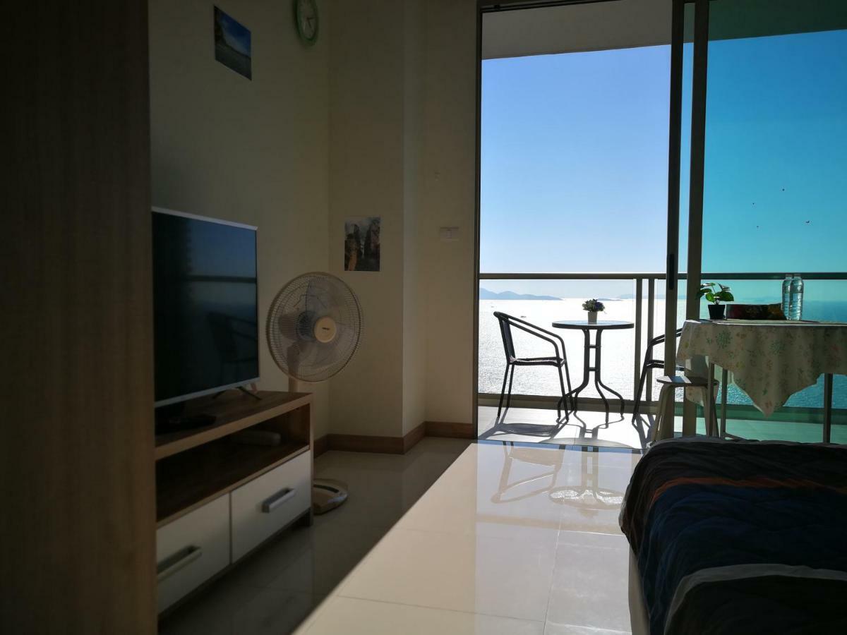 The Riviera Wongamat Hong Apartment Pattaya Buitenkant foto